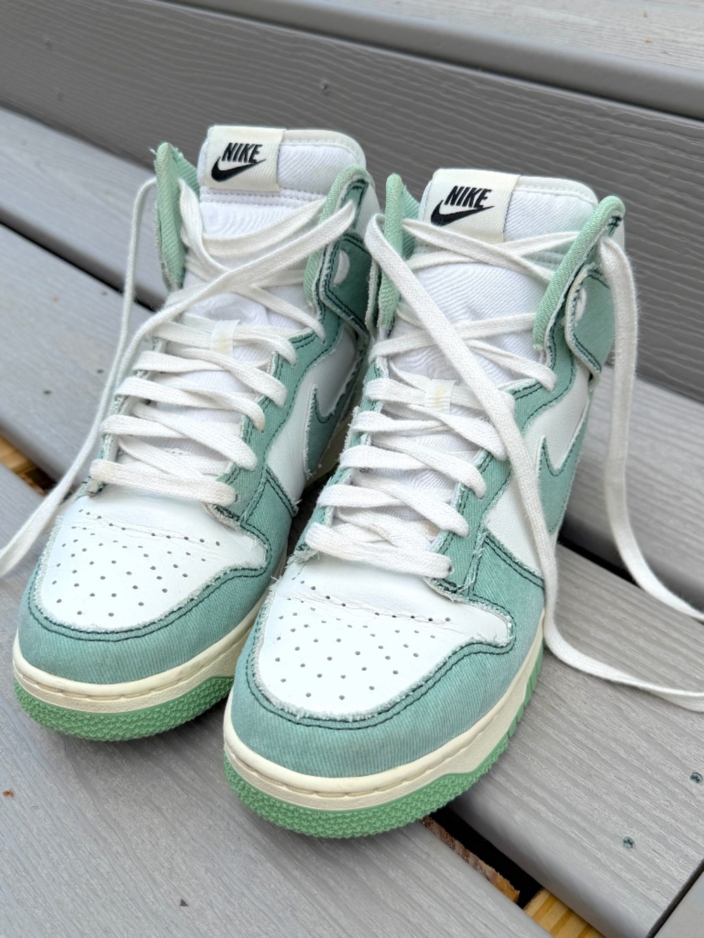 Women's Nike Shoe, Size 8 1/2 or 8.5, Dunk High 1985 Enamel Green